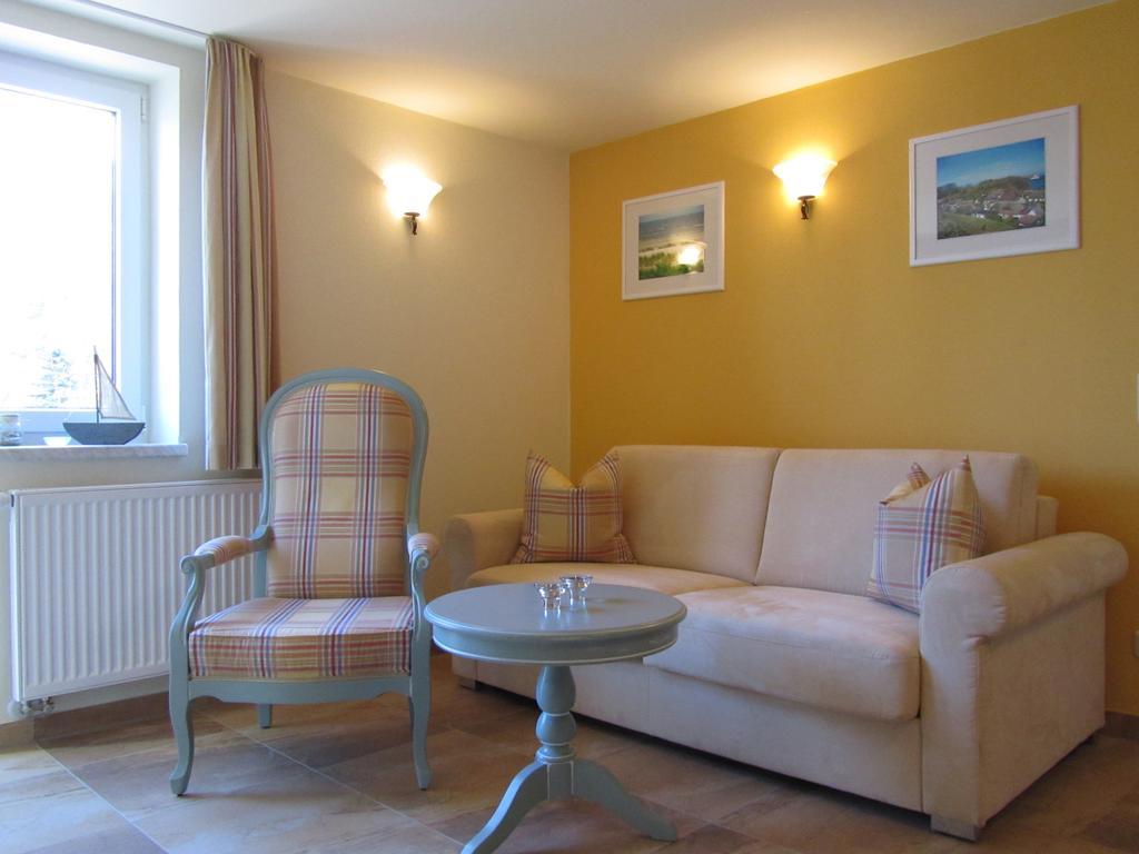 Apartmenthaus Hus Uebi By Rujana Binz Bilik gambar