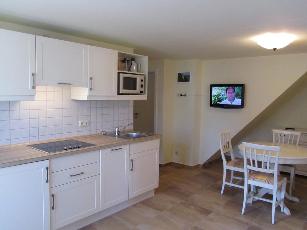 Apartmenthaus Hus Uebi By Rujana Binz Bilik gambar
