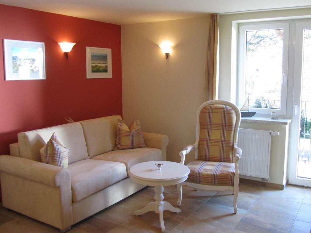 Apartmenthaus Hus Uebi By Rujana Binz Bilik gambar