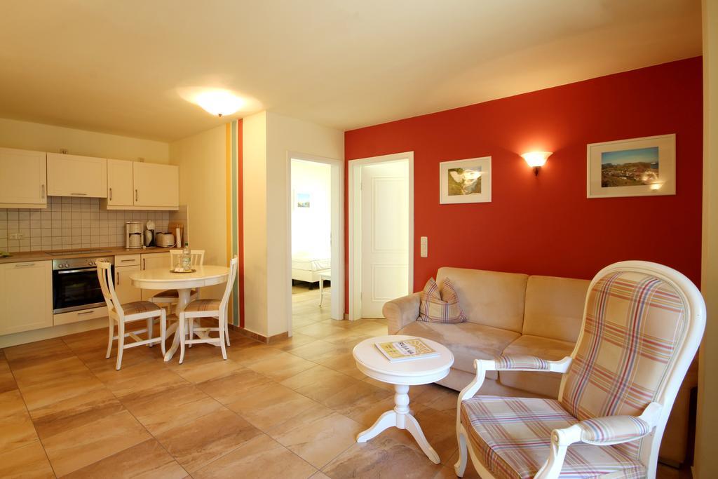 Apartmenthaus Hus Uebi By Rujana Binz Luaran gambar