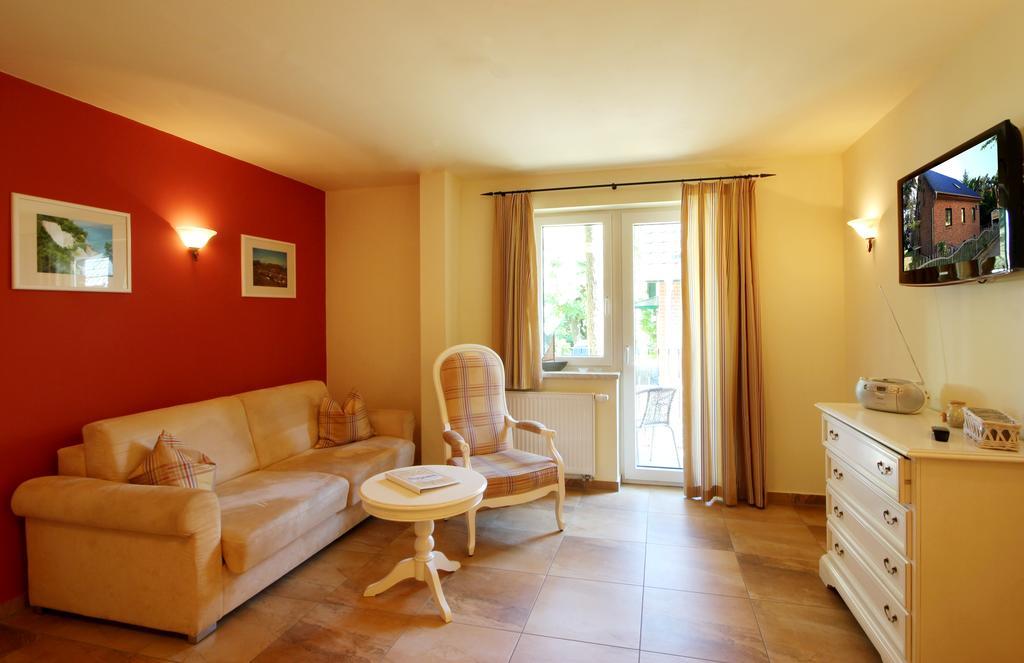 Apartmenthaus Hus Uebi By Rujana Binz Luaran gambar